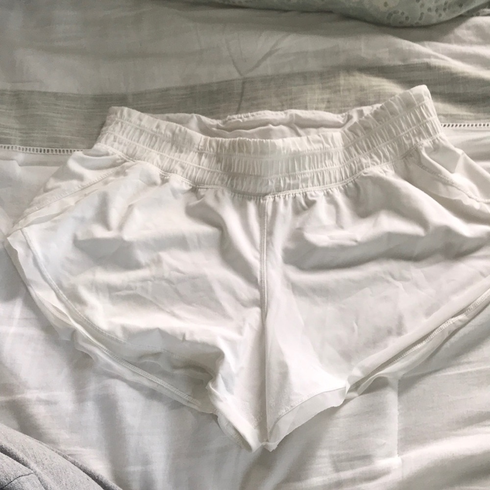 Lulu lemon 4inch short